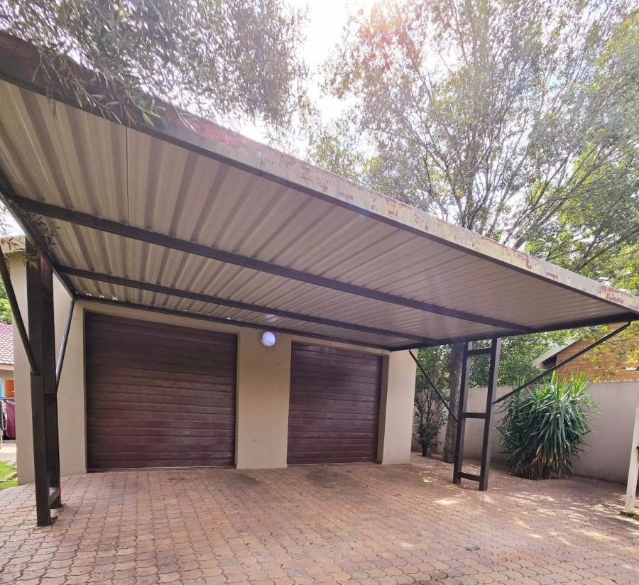 3 Bedroom Property for Sale in La Hoff North West